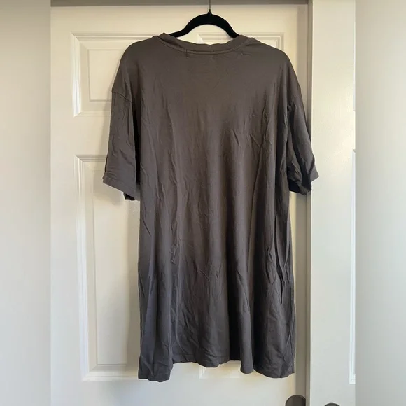 Free People Daydreamer Willie Nelson Gray Oversized Band Tee - Picture 9 of 10